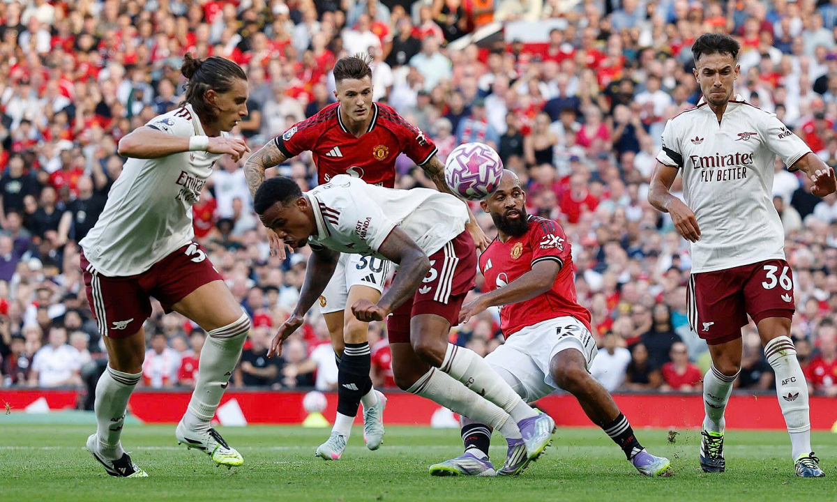 Dự đoán Ngoại hạng Anh:Arsenal 79% vô địch, MU xếp hạng 9