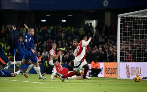 10 cầu thủ Chelsea quả cảm cầm hòa Arsenal： Dẫn đầu xu hướng!